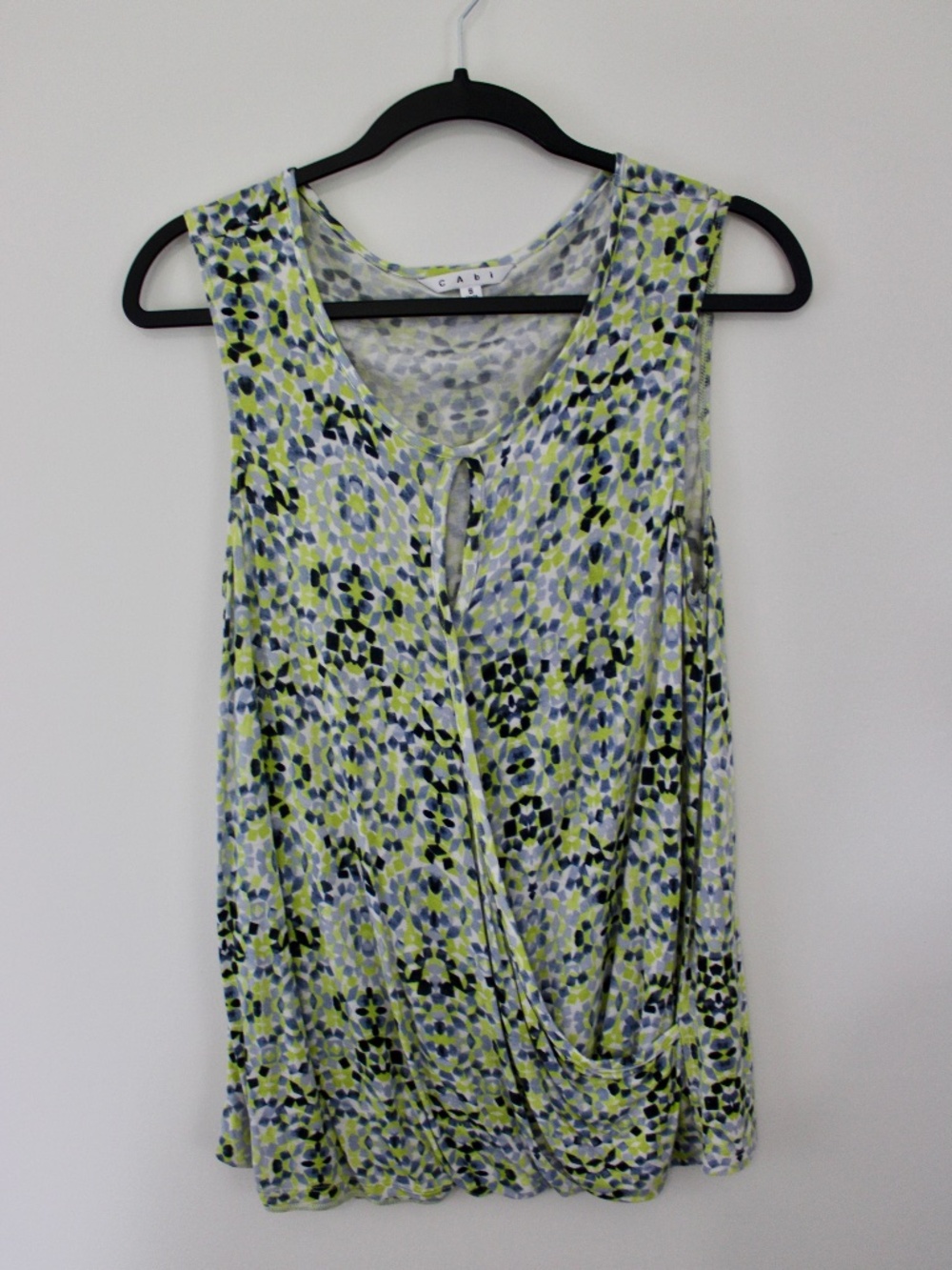 CAbi Green Mosaic Print Faux Wrap Sleeveless Top Size Small